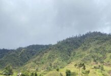 Kegiatan Bentuk Kepedulian TNI Satgas Yonif 200/BN dengan Masyarakat Distrik Mbua yang mayoritas beragama Non muslim