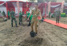 LurahTalangjambe Asrahuddin Ajak Warga Rawat Pohon, Dukung Penghijauan Berkelanjutan