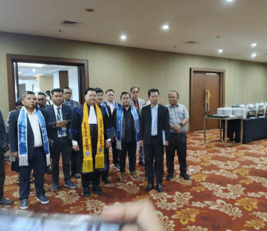 PERADI Perkuat Peran Advokat, Otto Hasibuan Tekankan Integritas dan Kewenangan Tunggal