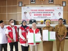 Donor Darah Massal, Camat Seberang Ulu II Dorong Solidaritas Warga dan Sinergi PMI