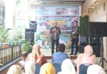 Gelar Lomba Karaoke dan Gaple, Plt Camat IT II Ajak Warga Perkuat Silaturahmi secara Humanis