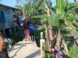 Wujudkan Lingkungan Bersih, Lurah Karyajaya Turun Langsung Pimpin Gotong Royong