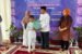Sekcam Kalidoni Vera Kusariani Apresiasi Wisuda Akbar Anak Yatim Dhuafa Se-Kota Palembang dan Haflah SMP IT SQI