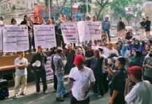 Akses Jalan Pancawarna Masih Ditutup, Aliansi Warga Cinde Kembali Geruduk Kantor Wali Kota Palembang
