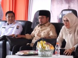Sinergi Kecamatan Kertapati, Pemkot Palembang, dan DPR RI dalam Kegiatan Reses di Halaman Kantor Camat