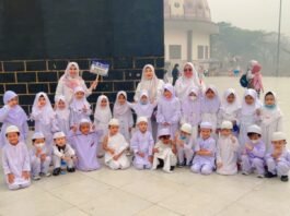 Tanamkan Cinta Ibadah Sejak Dini, TK Harapan Bangsa 5 Antusias Ikuti Manasik Haji di Palembang