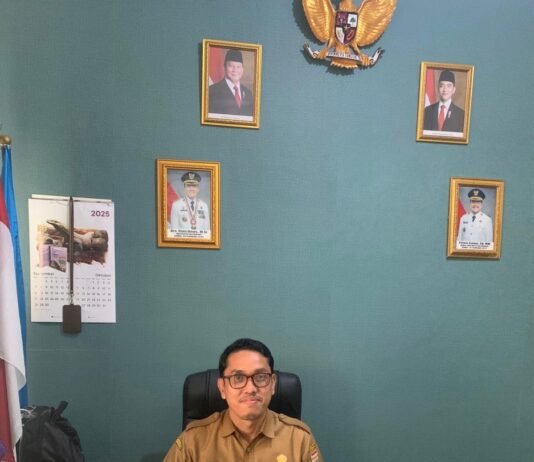 Sumpah Pemuda Jadi Inspirasi, Ade Indra Saputra Ajak Pelajar SDN 122 Palembang Berani Bermimpi dan Mengukir Prestasi